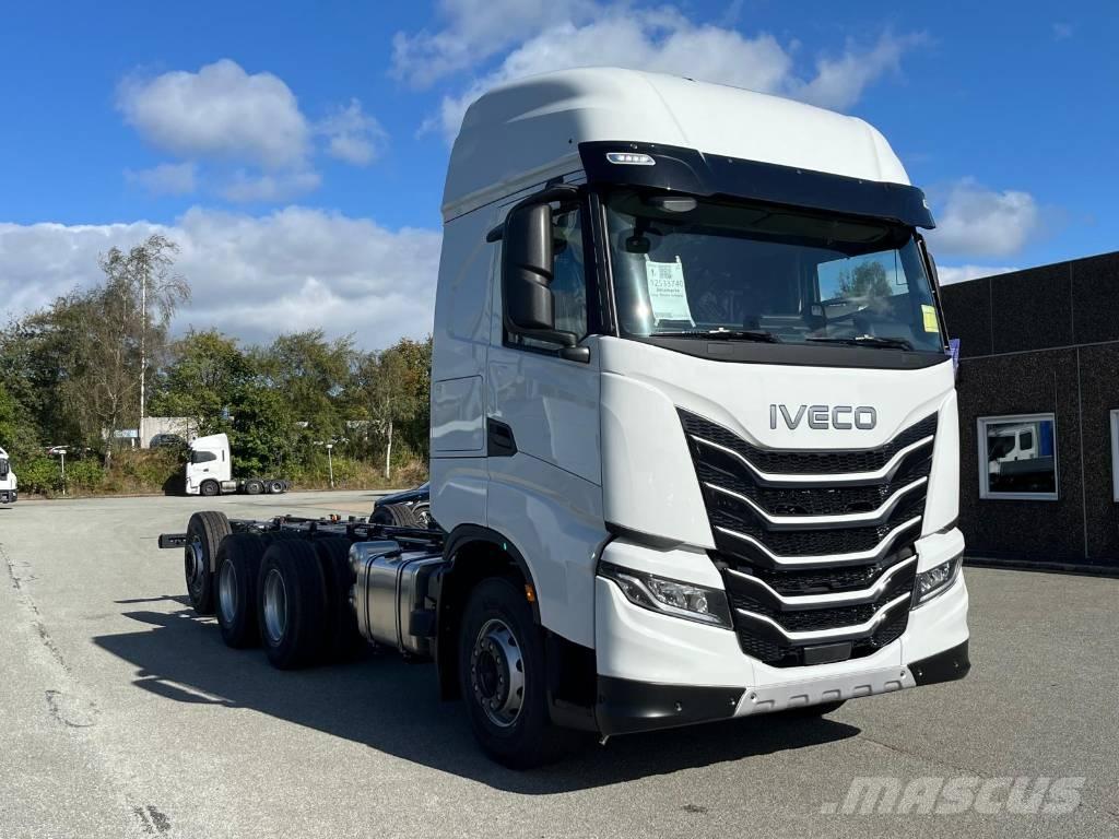 Iveco AS350X50YFS Raamautod