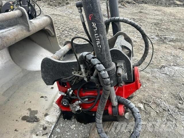 Hitachi ZX 210 LC-6 Roomikekskavaatorid