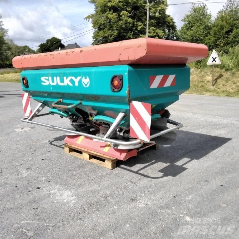 Sulky X36 Mineraalväetise laoturid