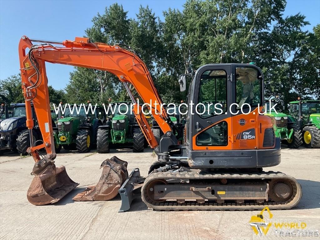 Doosan DX 85 R-3 Väikeekskavaatorid 7t-12t