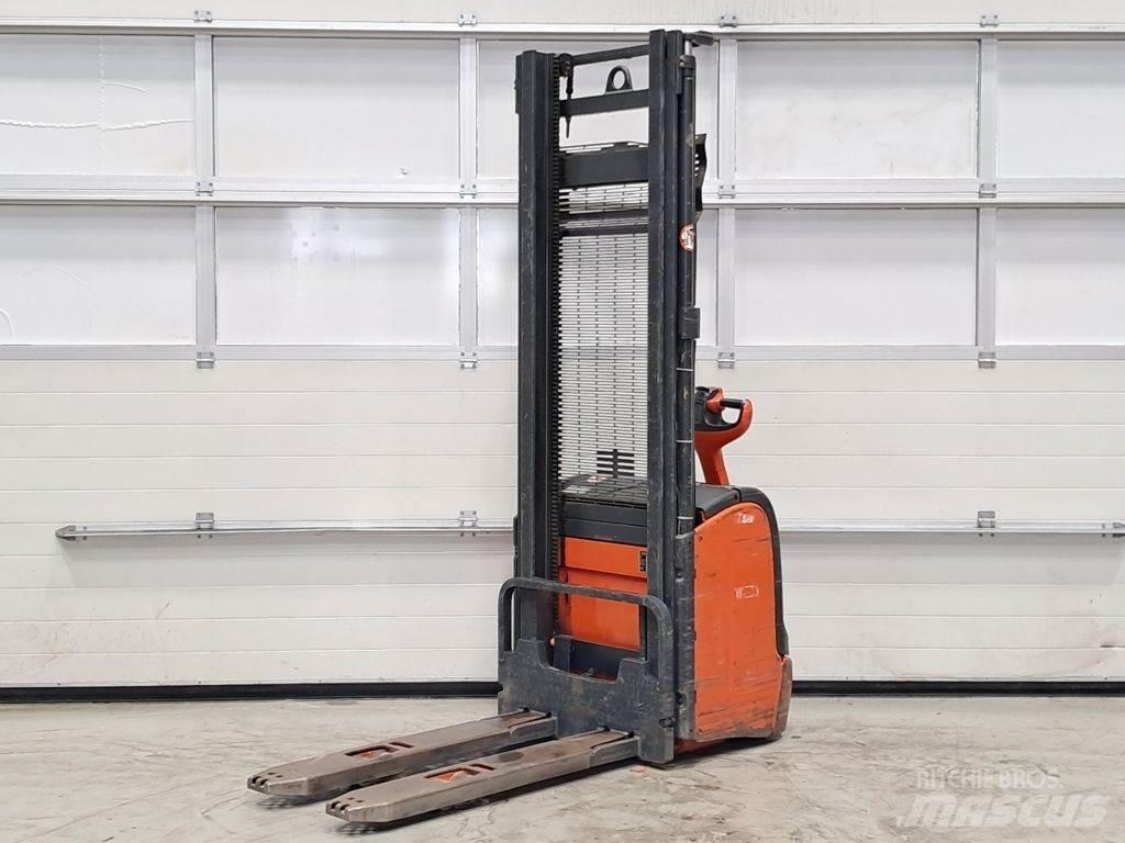 Linde L14 Järelkäidavad virnastajad