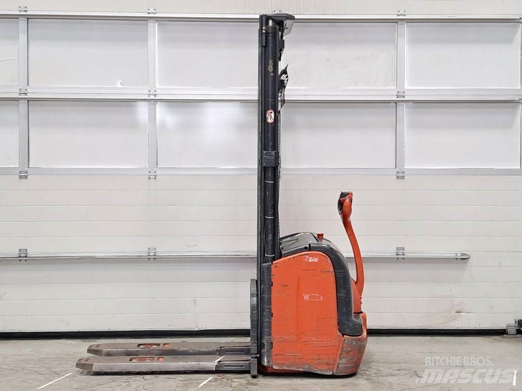 Linde L14 Järelkäidavad virnastajad