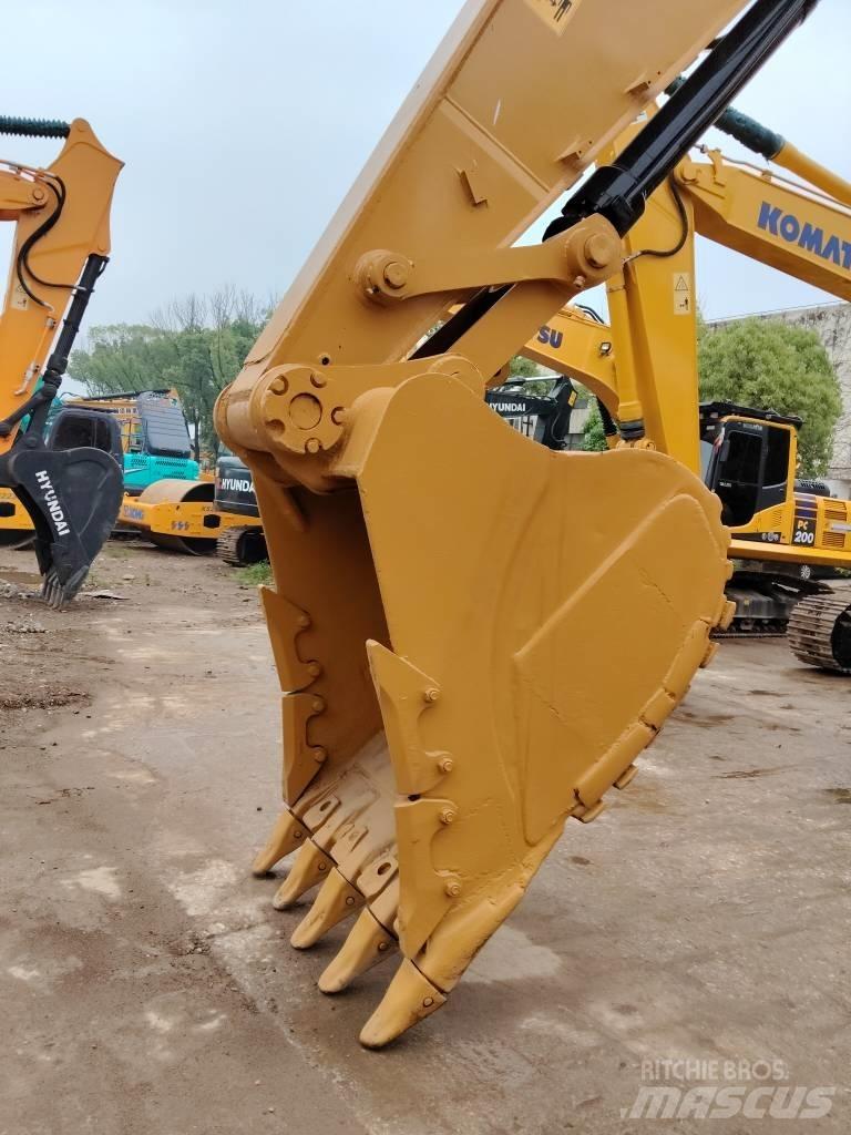 CAT 330 D Roomikekskavaatorid