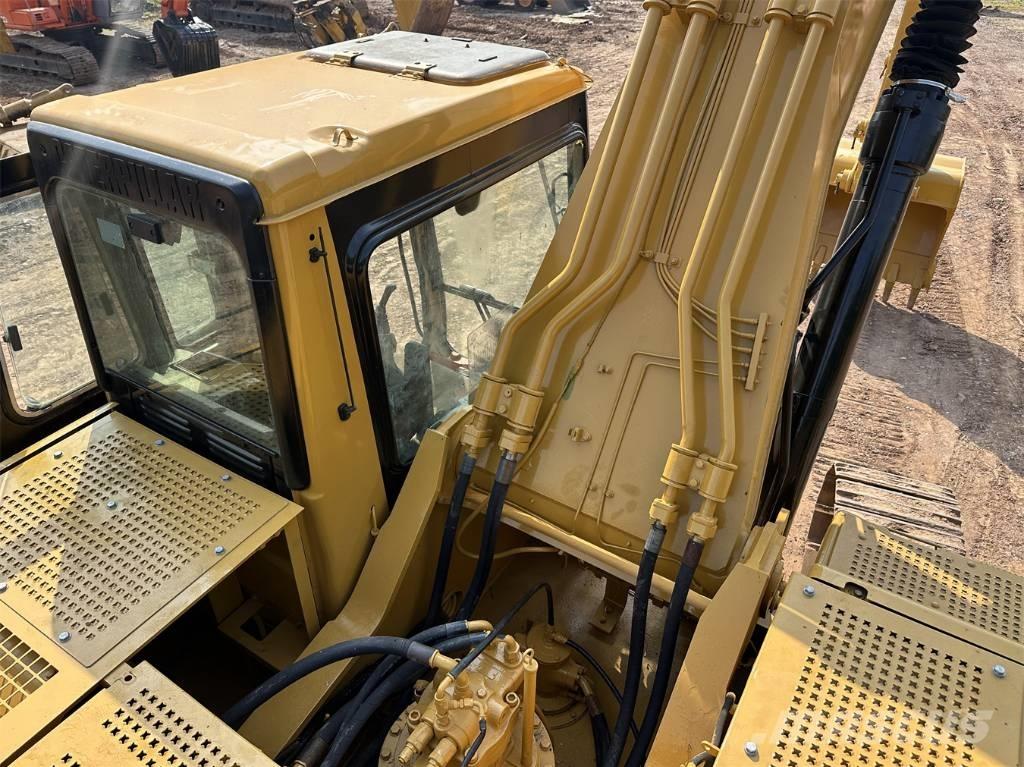 CAT 330 B Roomikekskavaatorid