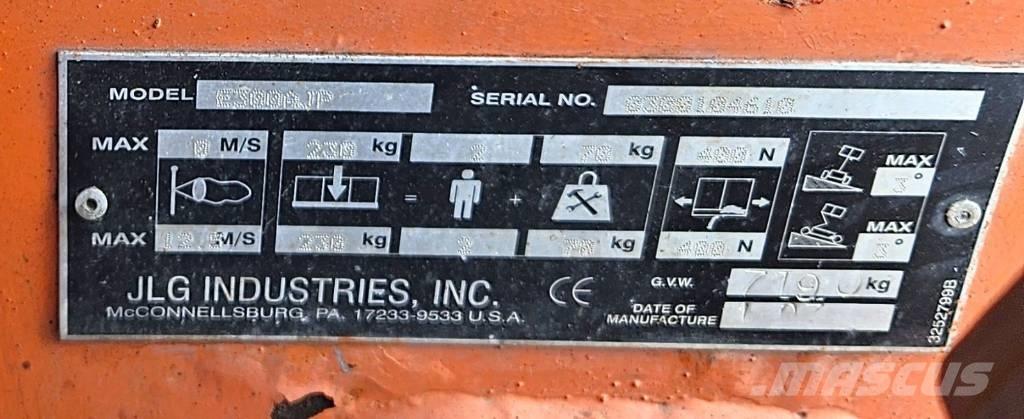JLG E 300 AJP Iseliikuvad poomtõstukid