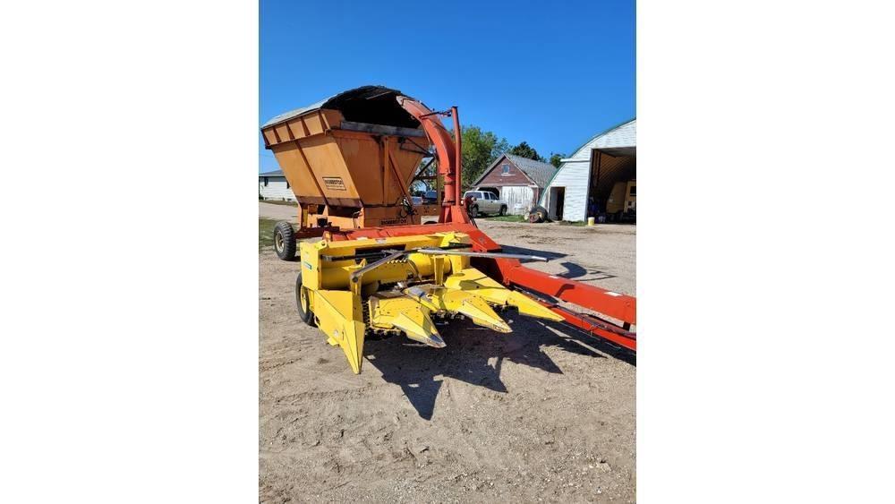 New Holland FP230 Silokombainid