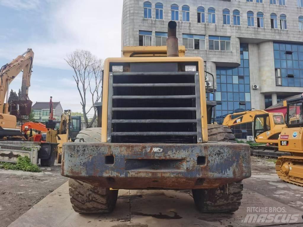 Komatsu WA 500-3 Rataslaadurid