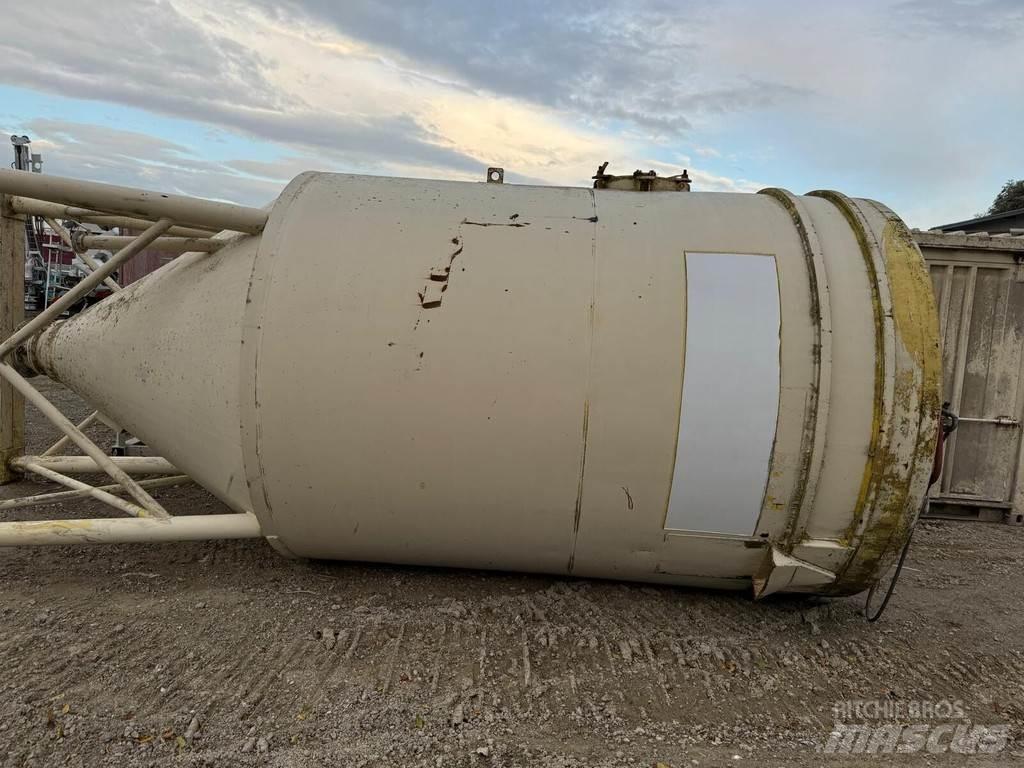  Silo 18 m3 Tornhoidlate tühjendusseadmed