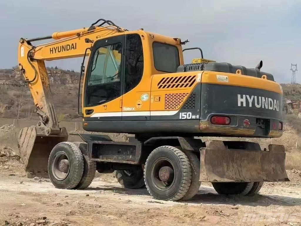 Hyundai 15 BT-9 Ratasekskavaatorid