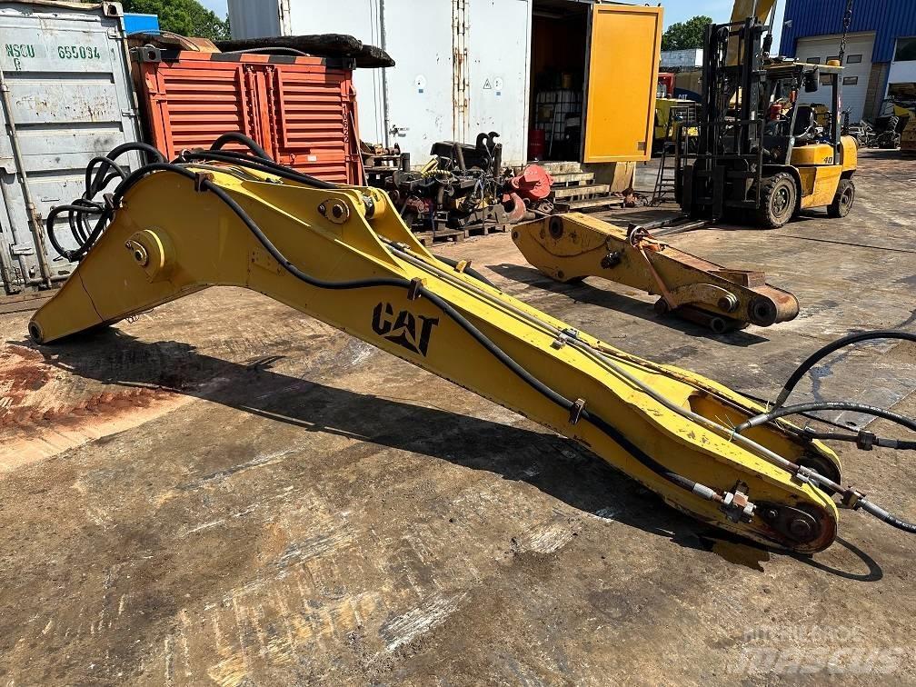 CAT 214 B FT boom Ratasekskavaatorid