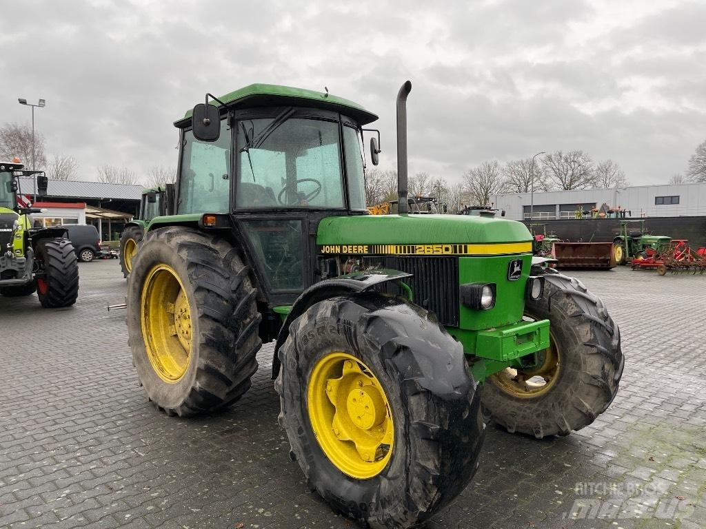 John Deere 2650 Traktorid
