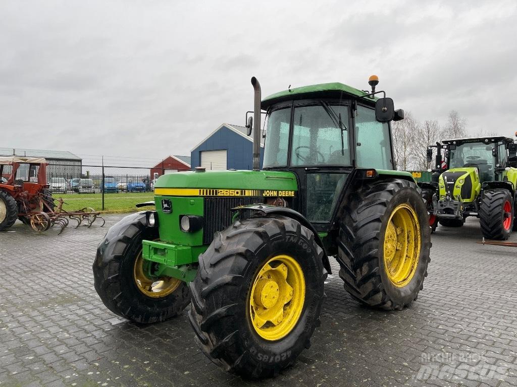 John Deere 2650 Traktorid