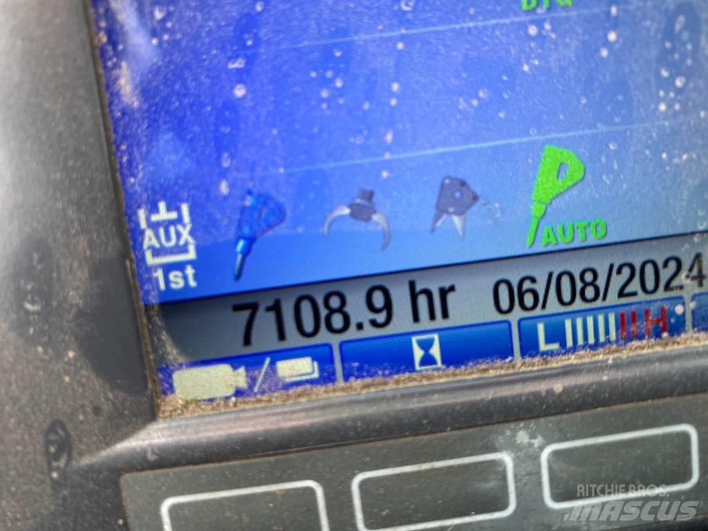 Takeuchi TB 295 W Metsaekskavaatorid