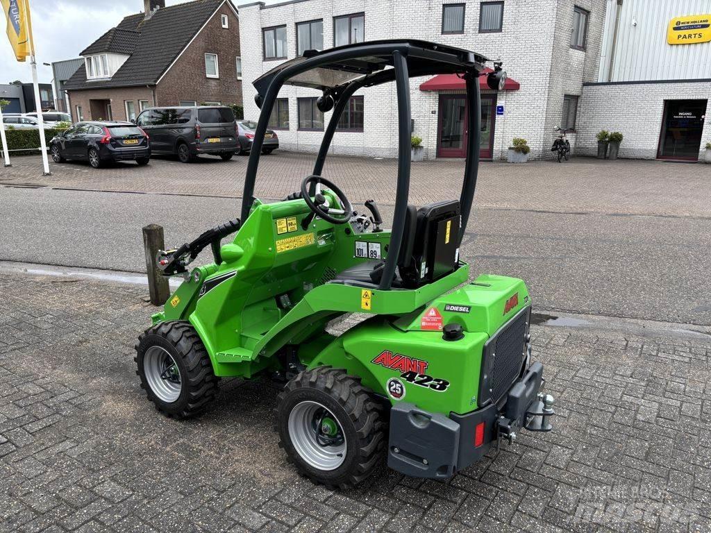 Avant 423 TDL Rataslaadurid