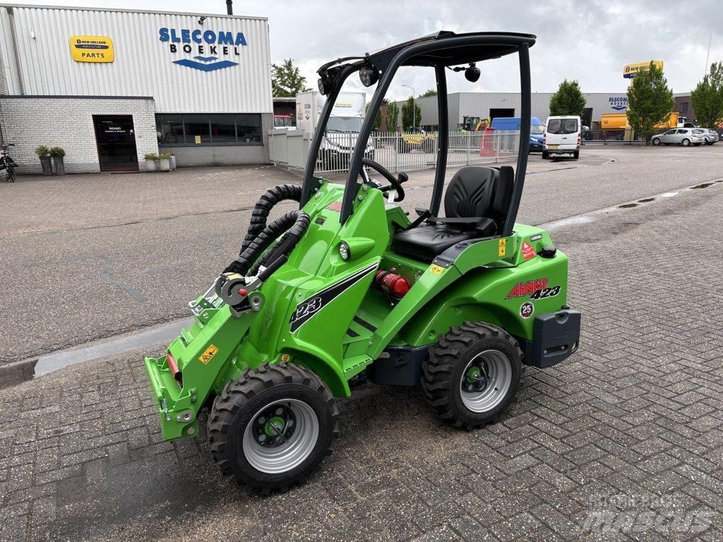 Avant 423 TDL Rataslaadurid