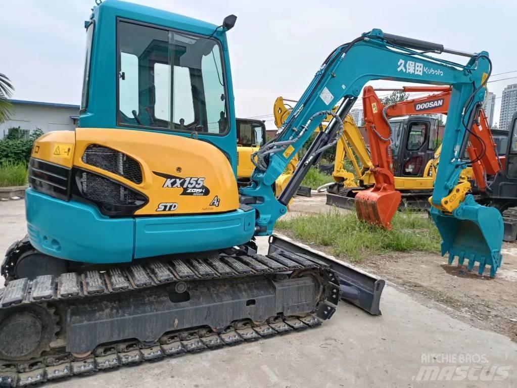 Kubota 155 Roomikekskavaatorid