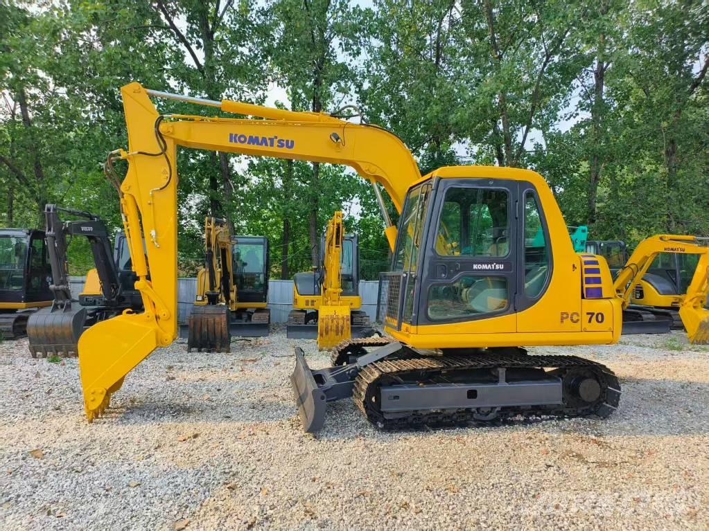 Komatsu PC 70-7 Roomikekskavaatorid
