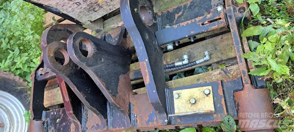 JCB TM320 PIN CONE Muud laadimise ja kaevamise seadmed