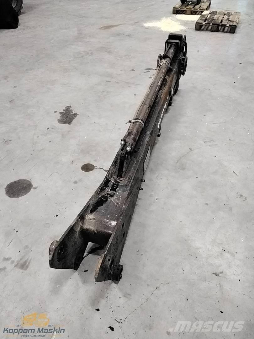 Ösa 374 Forvarderi kraanad