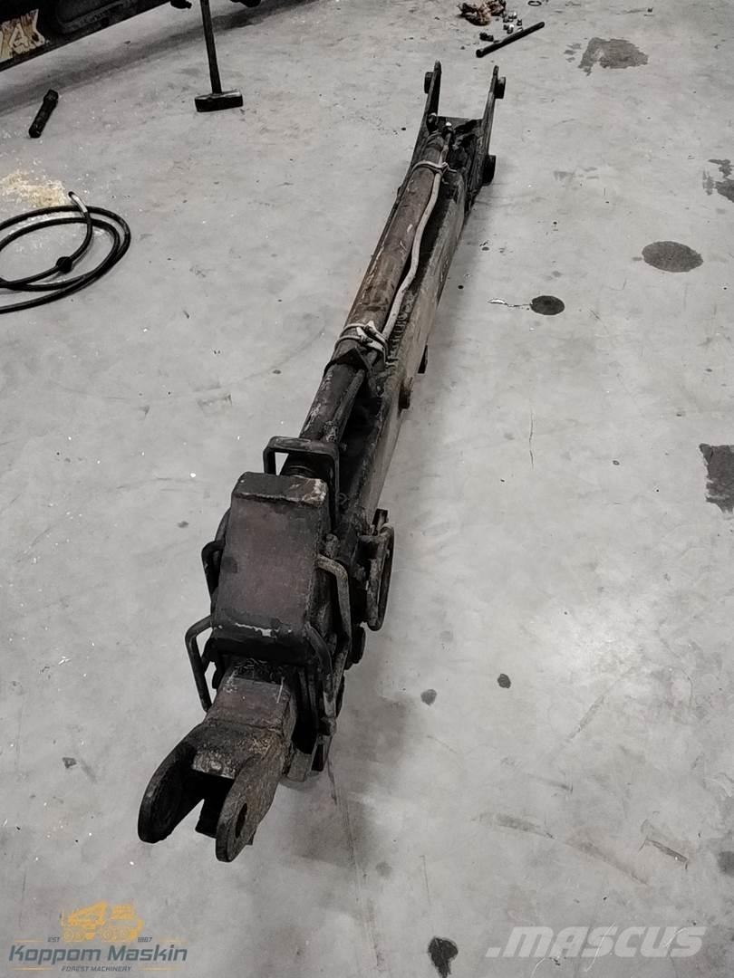 Ösa 374 Forvarderi kraanad