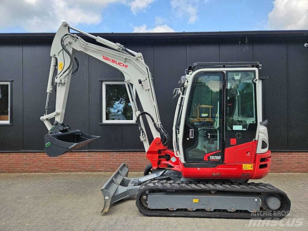 Takeuchi TB 260 Miniekskavaatorid < 7 t
