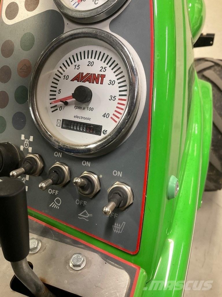 Avant 528 Mitmeotstarbelised laadurid