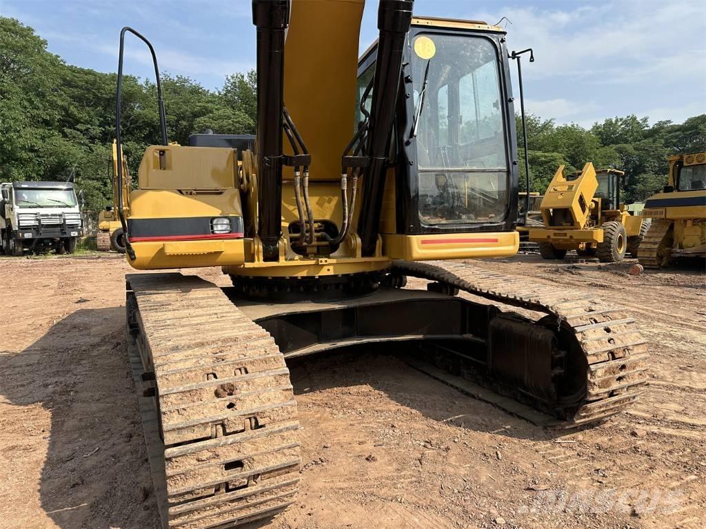 CAT 330 B L Roomikekskavaatorid