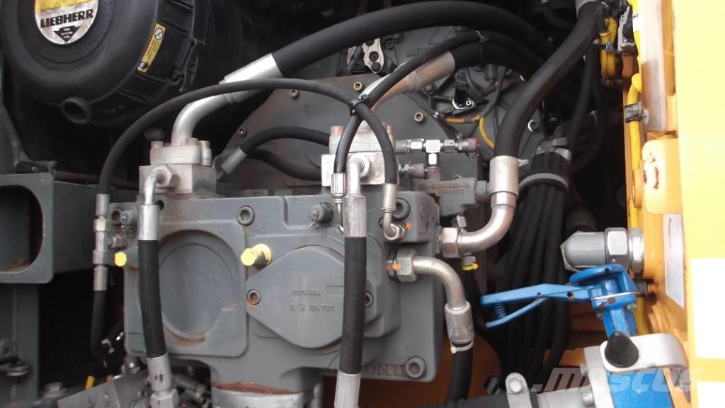 Liebherr R 906 LC Roomikekskavaatorid