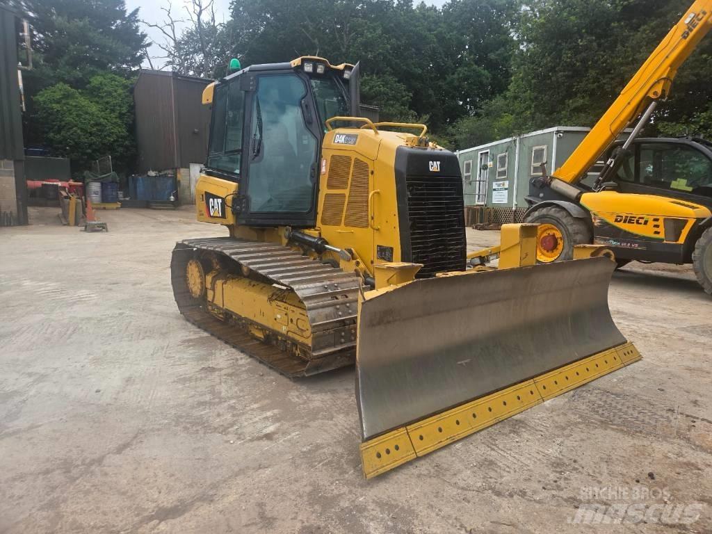 CAT D 4 K 2 LGP Buldooserid