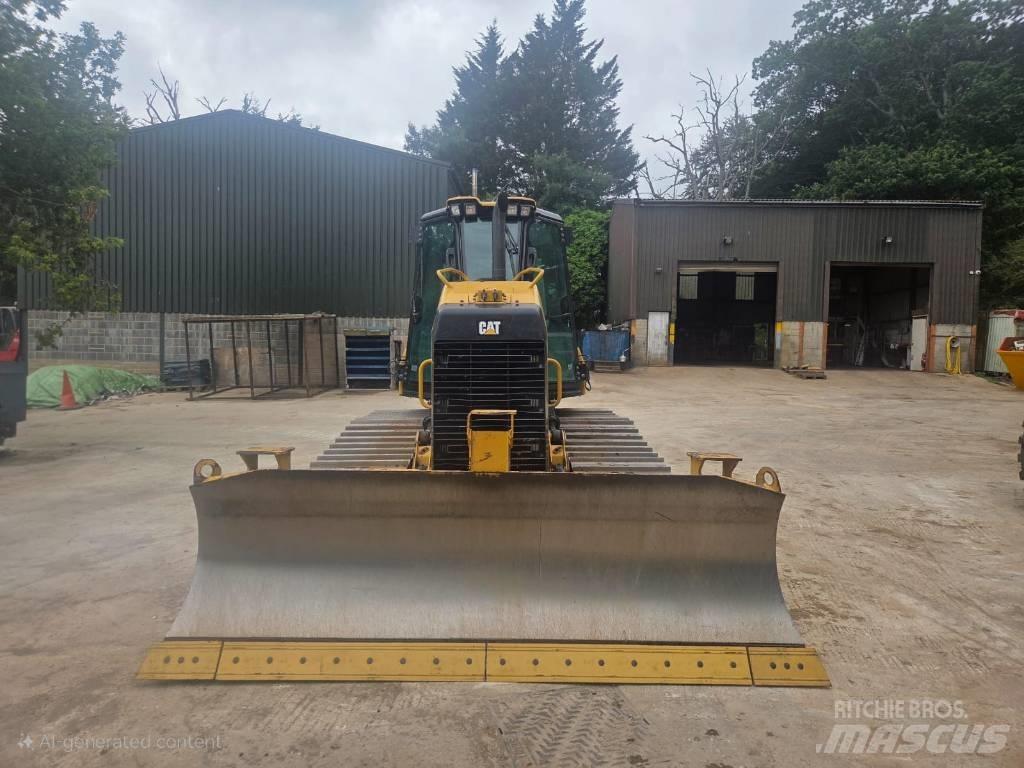 CAT D 4 K 2 LGP Buldooserid