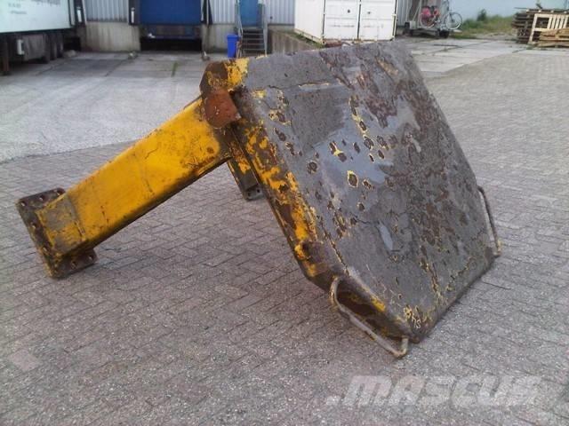 CAT 990 II Raamid