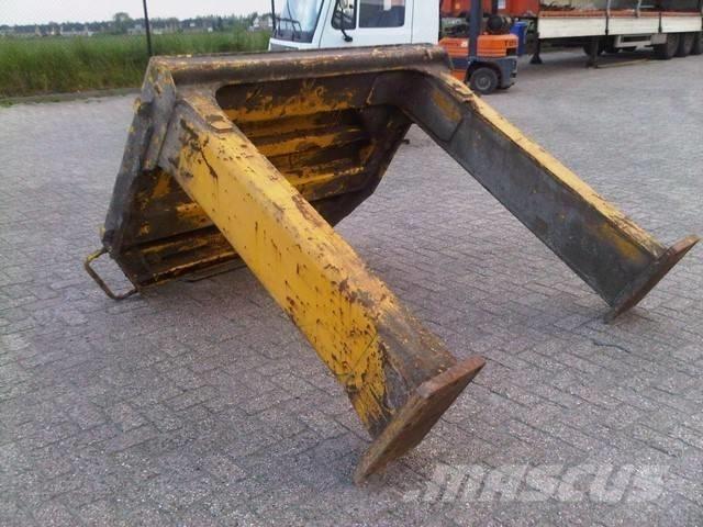 CAT 990 II Raamid