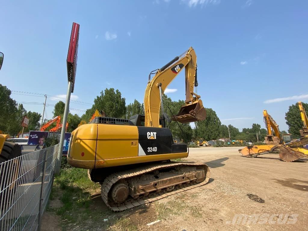 CAT 324D Roomikekskavaatorid