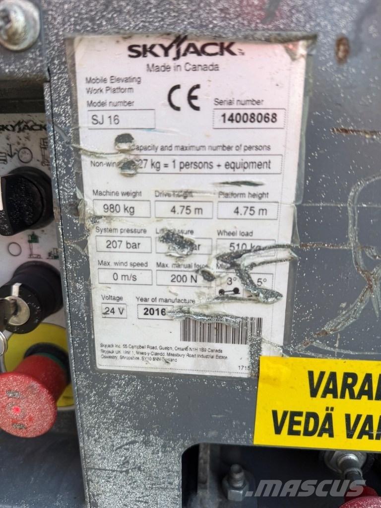 SkyJack SJ 16 Vertikaalsed mast tõstukid