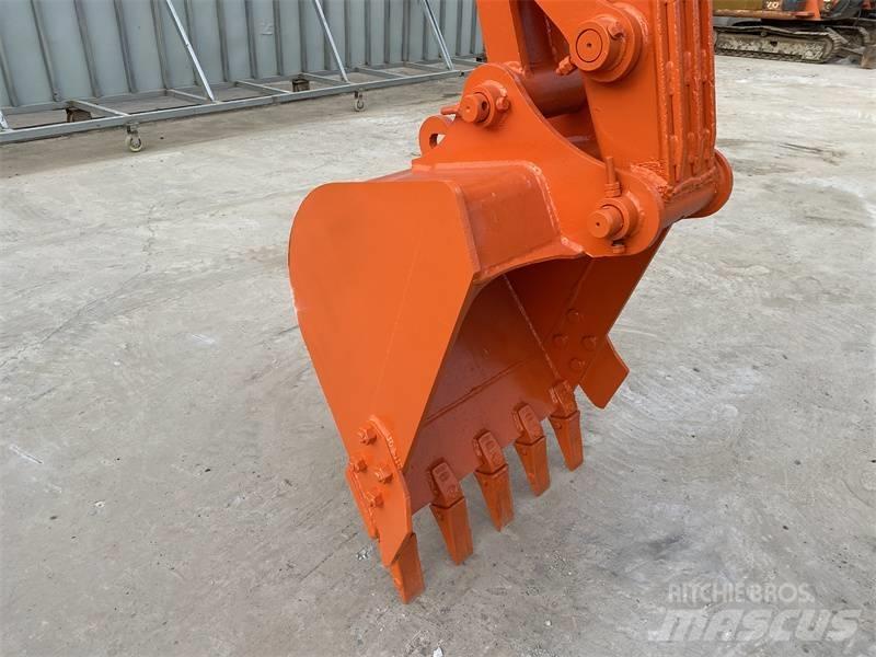 Doosan DH80G Roomikekskavaatorid
