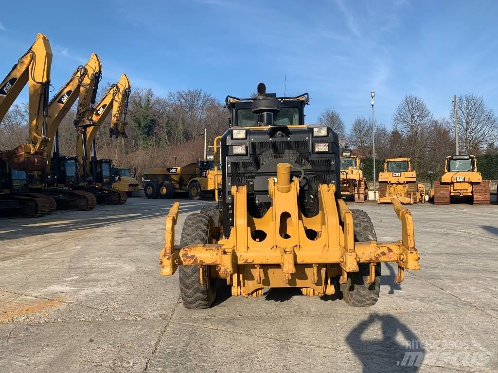 CAT 140 M 2 Greiderid