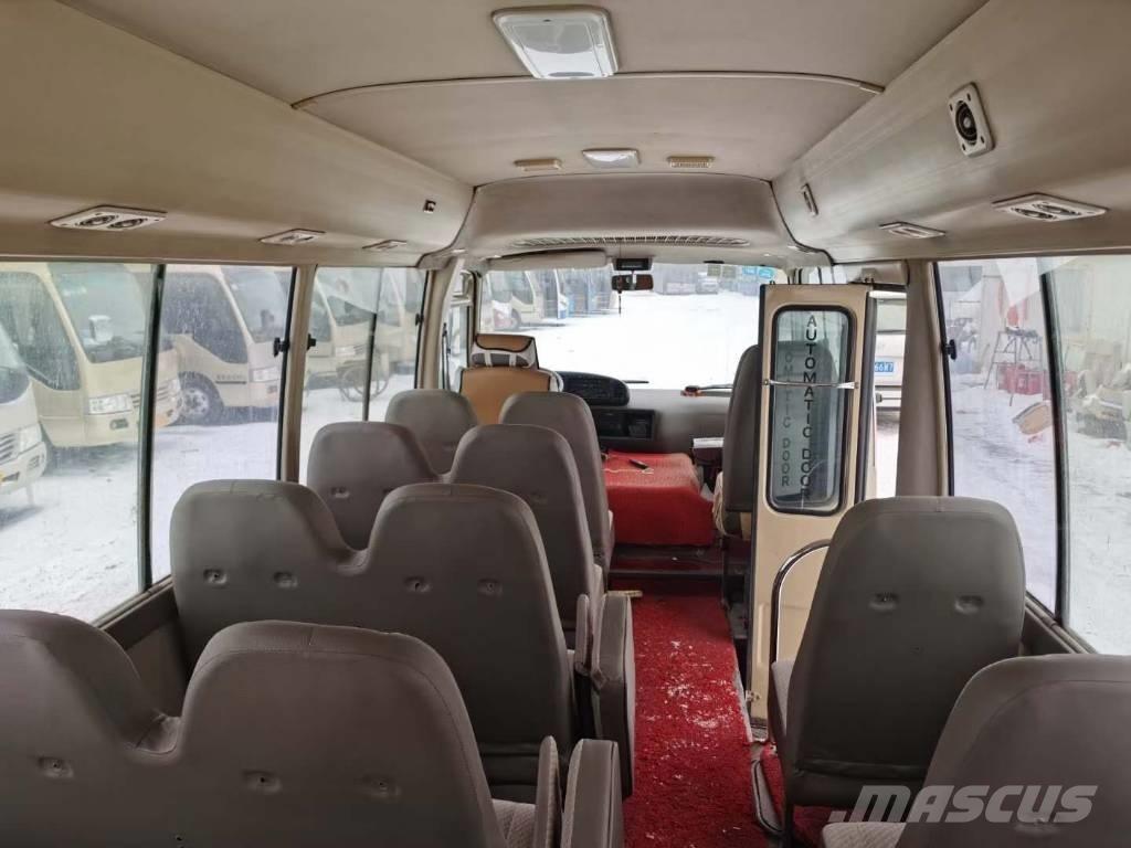Toyota Coaster Bus Väikebussid