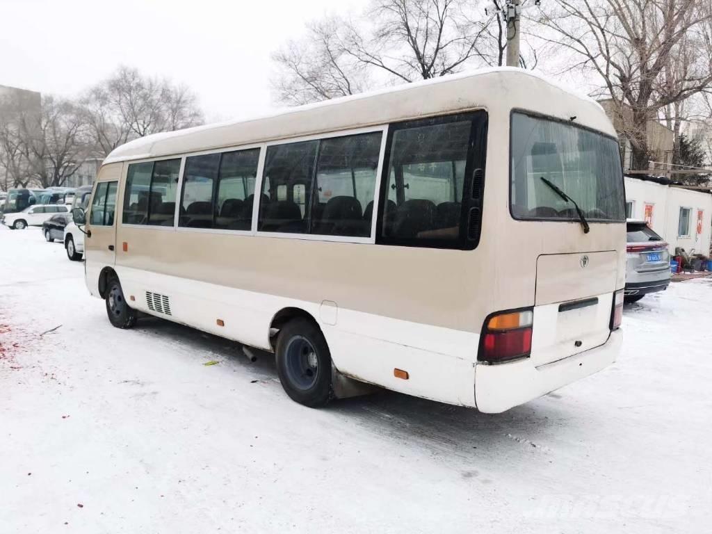 Toyota Coaster Bus Väikebussid