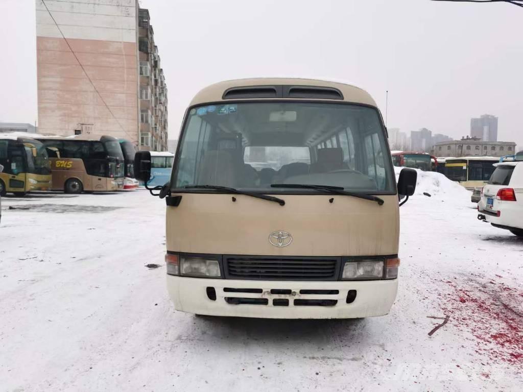 Toyota Coaster Bus Väikebussid