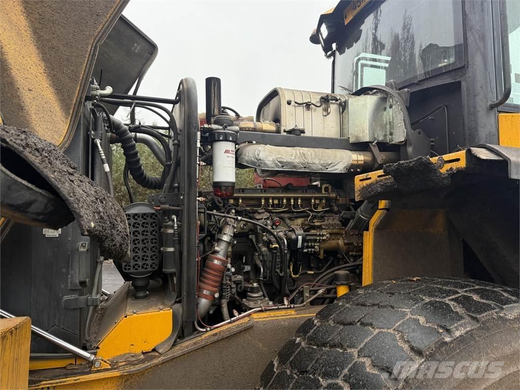 JCB 457HT Rataslaadurid