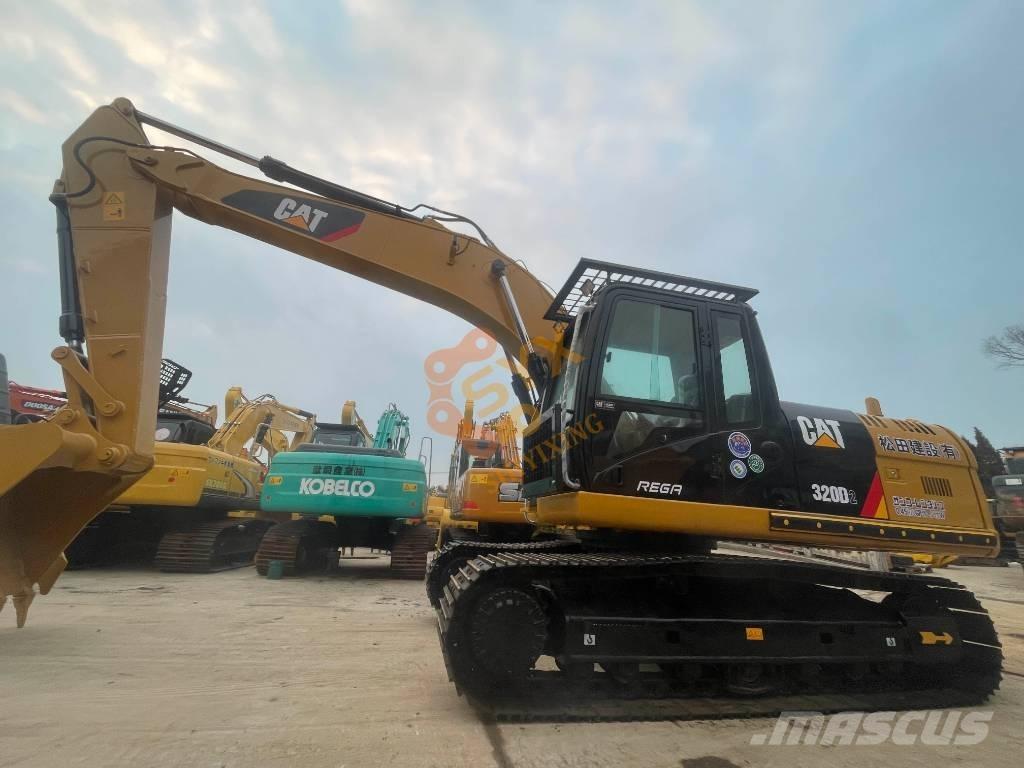 CAT 320 D Roomikekskavaatorid