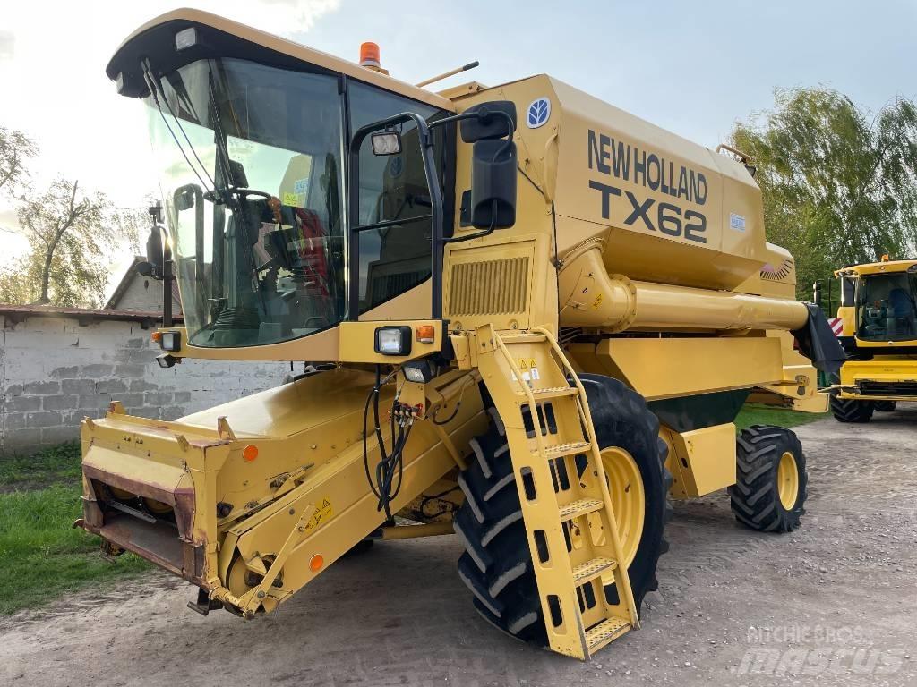 New Holland TX 62 Teraviljakombainid