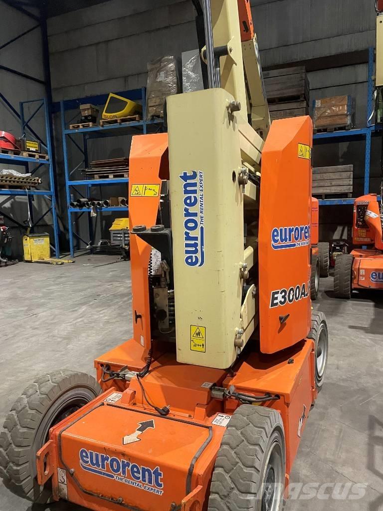 JLG E 300 AJP Käärtõstukid