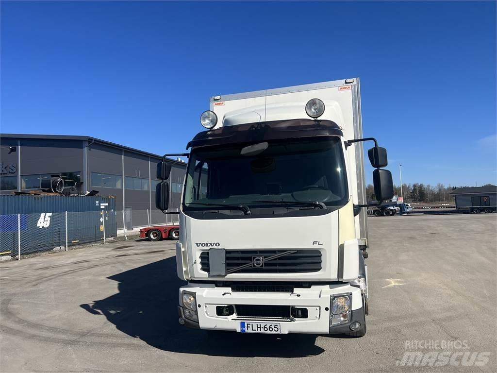 Volvo FL 240 4X2 Furgoonautod