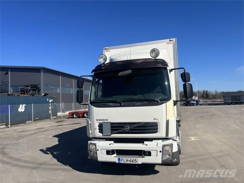 Volvo FL 240 4X2 Furgoonautod