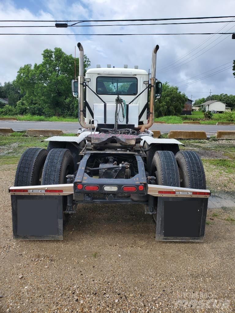 Mack P 164 T Raamautod