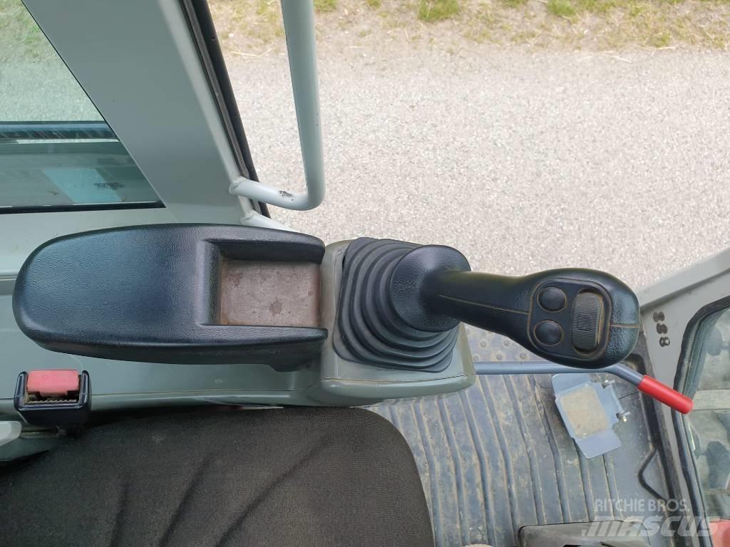 Takeuchi TB295W Ratasekskavaatorid