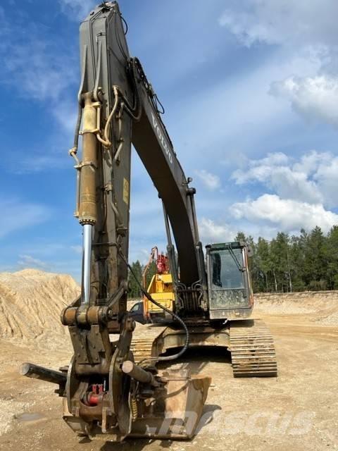 Volvo EC 300 EL Roomikekskavaatorid