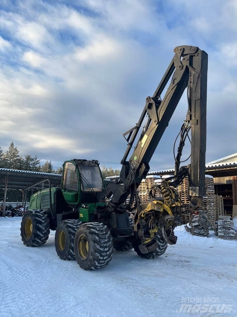 John Deere 1270E Harvesterid