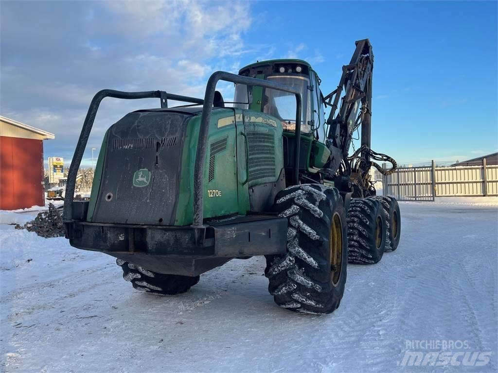 John Deere 1270E Harvesterid